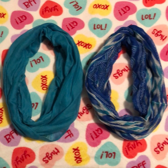 Infinity scarfs - Picture 1 of 1